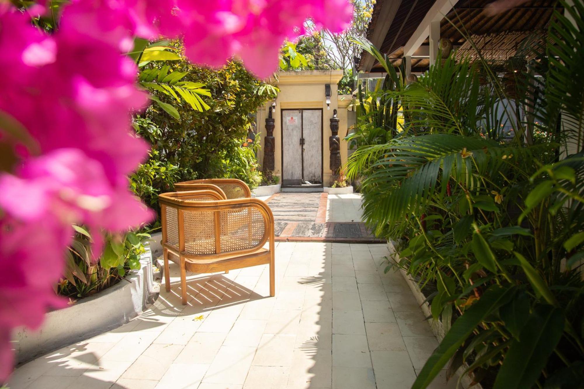 Smiling Cactus Villas Seminyak  Exterior photo